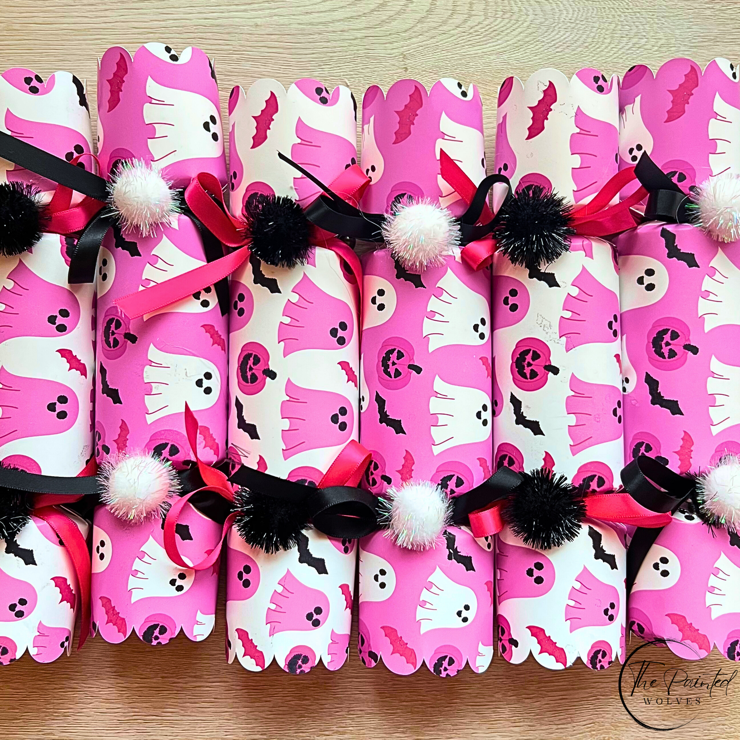 Pink Ghost Halloween Dinner Party Crackers