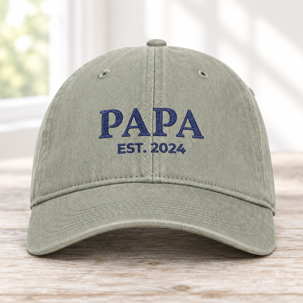 Papa hat in Sandstone