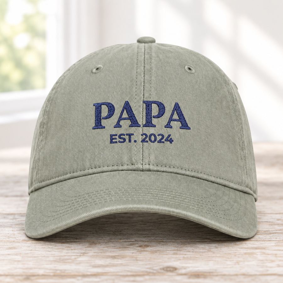 Papa hat in Sandstone